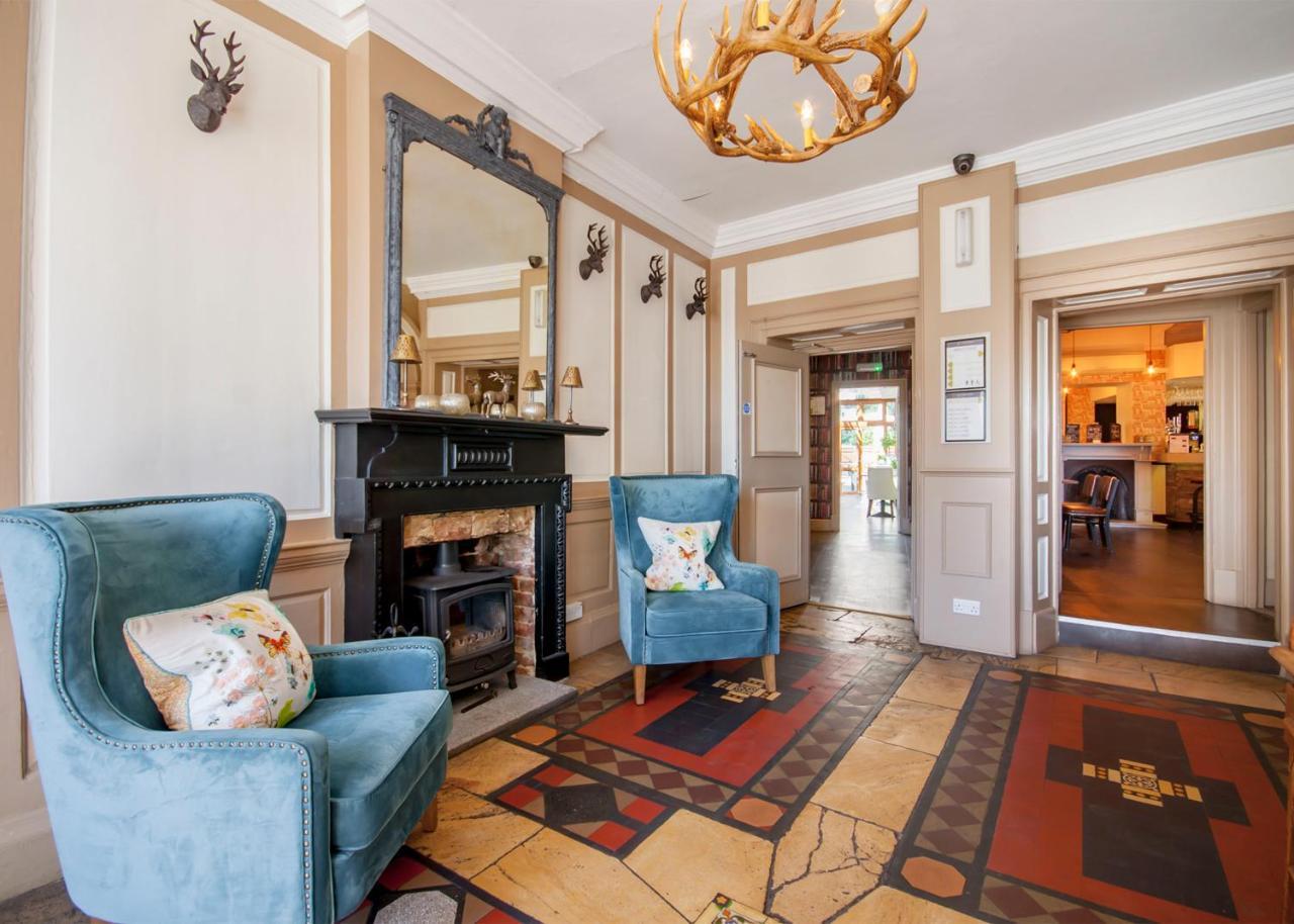 The Highworth Hotel Суиндон Экстерьер фото